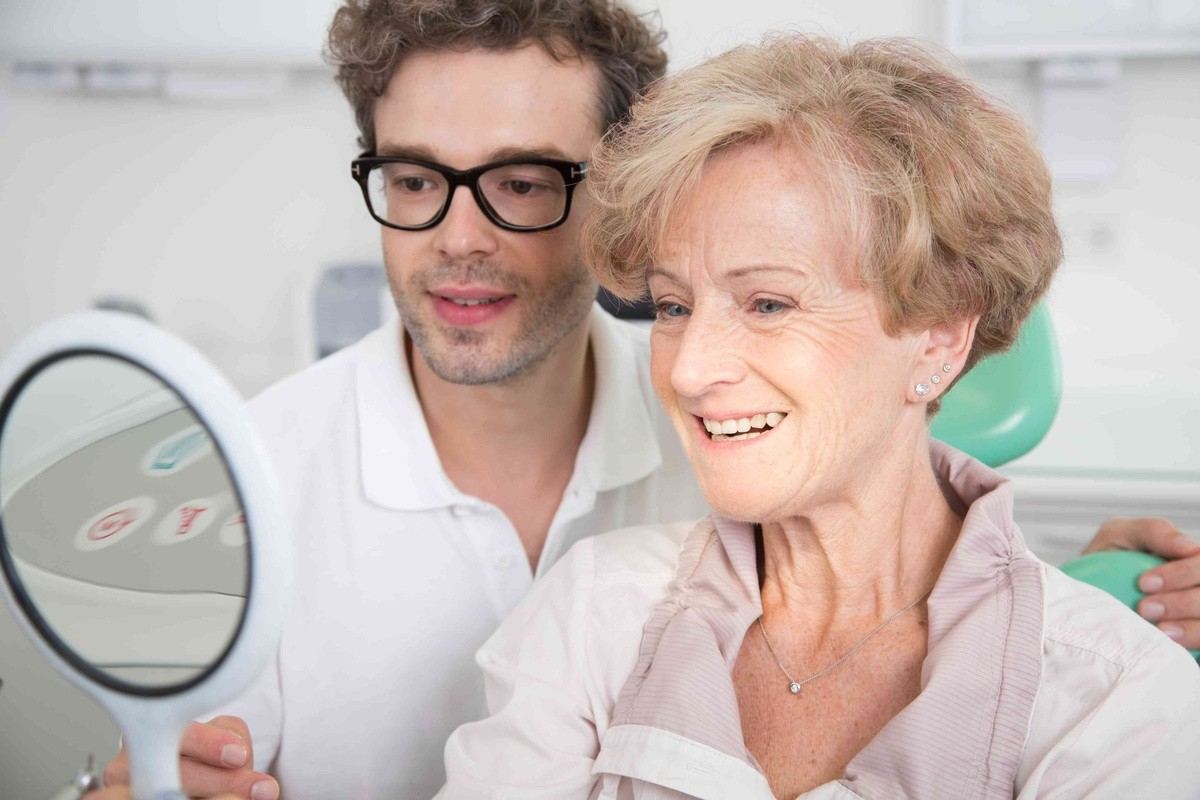 Featured image for “How a Cosmetic Dentist Plans Smile Changes Safely”